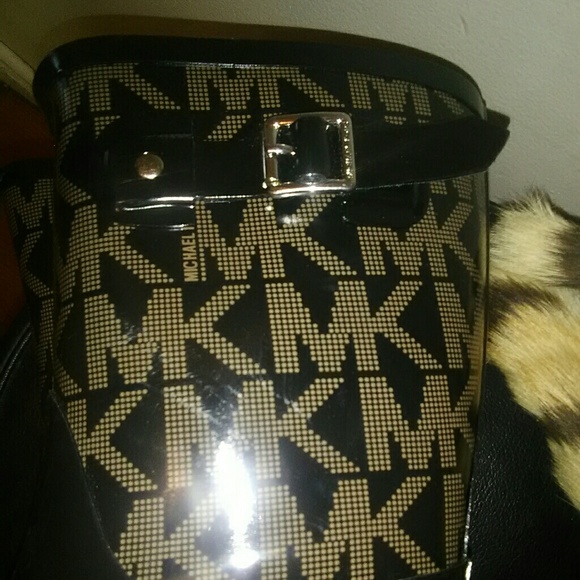 Michael Kors Women's Rain Boots - Picture 6 of 8